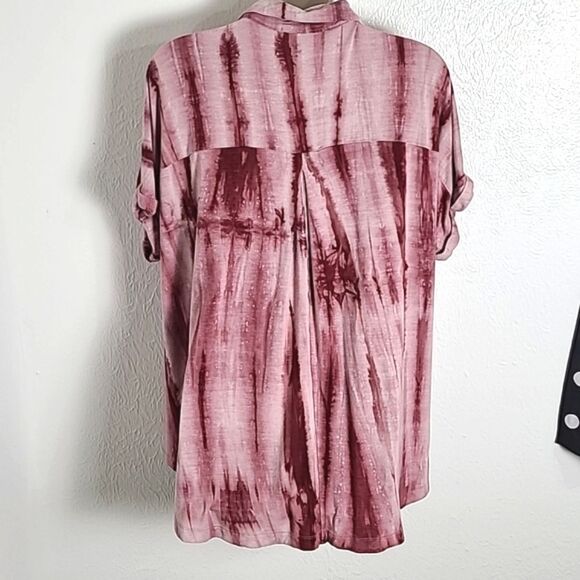 Rae Mode Pink & Maroon Tie-dye Pullover Top, Short Sleeves, Size Medium - Picture 6 of 9